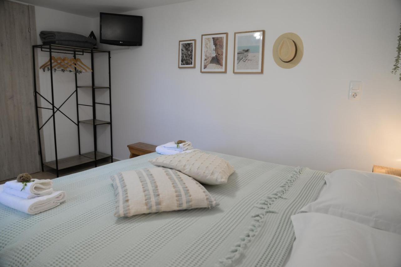 Myrtus Guest House Myrties Екстериор снимка