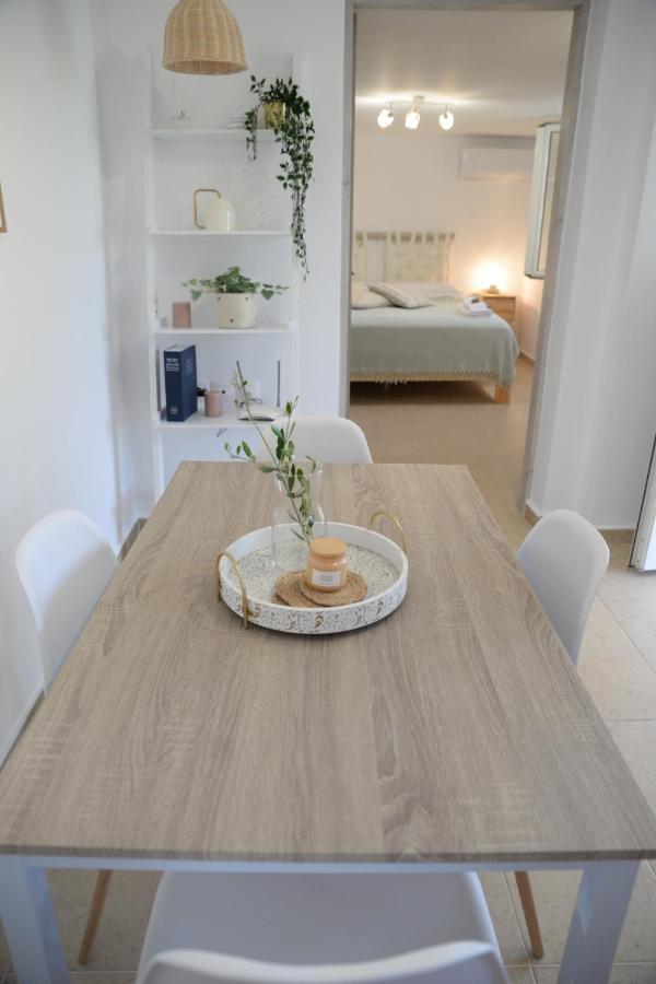Myrtus Guest House Myrties Екстериор снимка
